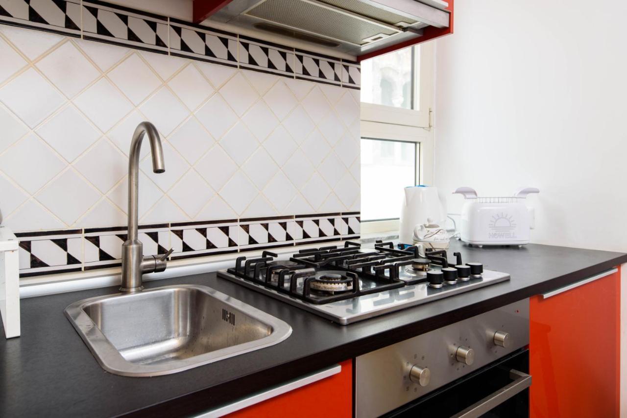 Centro Storico - Wifi & Cucina Apartment Salerno Ngoại thất bức ảnh